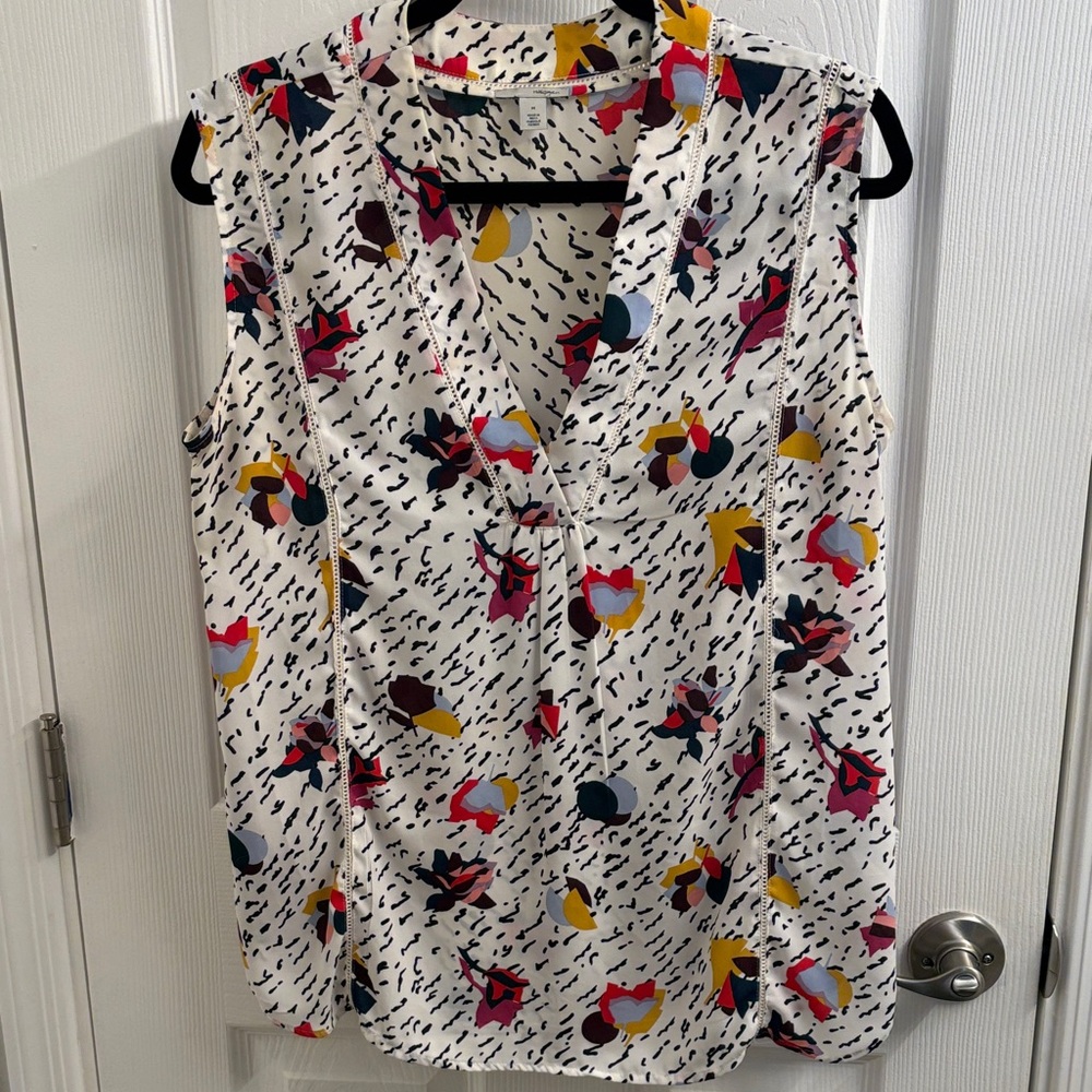 Women's HALOGEN from Nordys Sleeveless Patterned Top w/Pop of Color - Size M